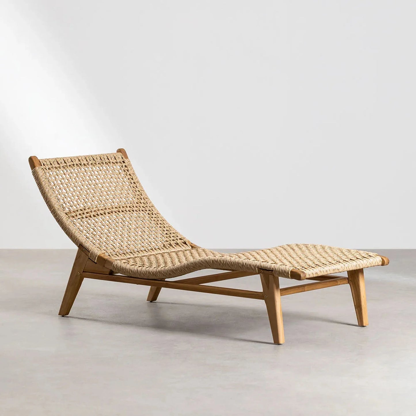 Aksari Rattan Sun Lounger